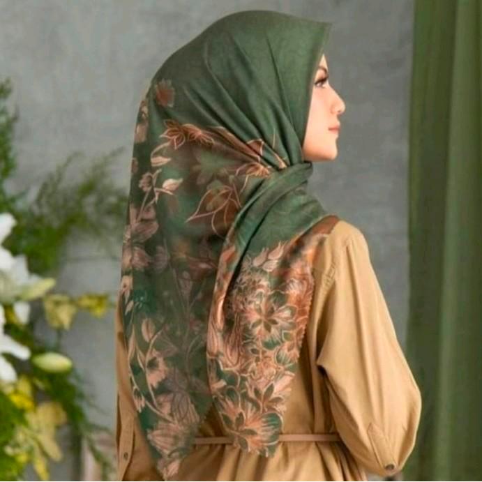 dowg- Hijab Segi Empat Voal Motif Bunga Hijau Cokelat