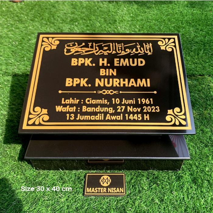 Batu Nisan Makam Nama Makam Granit Full Dudukan Ukuran Besar Berkualitas