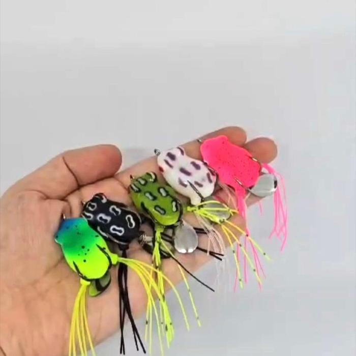 1 Set Umpan Pancing Casting Kodok Dan Ikan