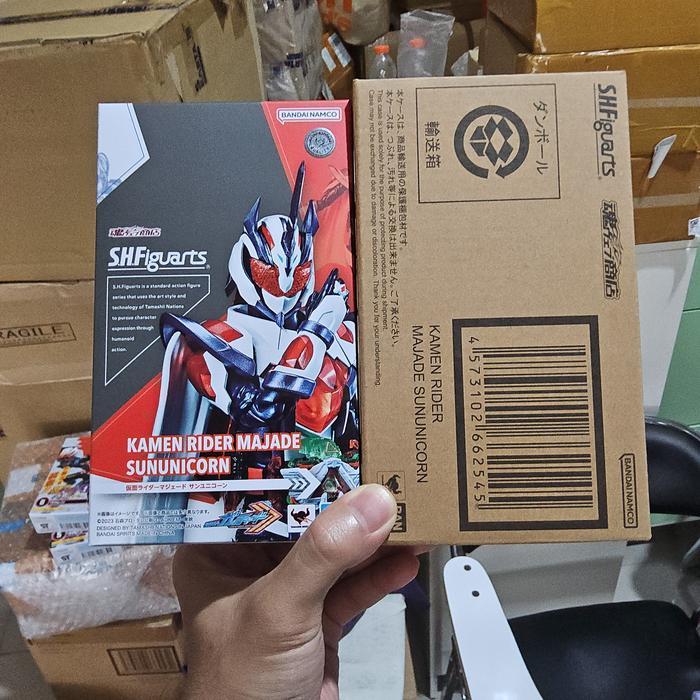 SHF Kamen Rider Majade Sun Unicorn Gotchard Majed Majede