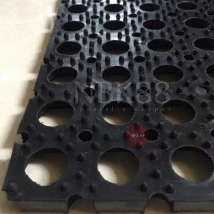Karpet Karet Alas Tempat Wudhu 50x100