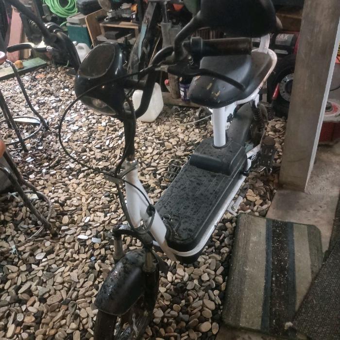 sepeda listrik az adventure seken fungsi