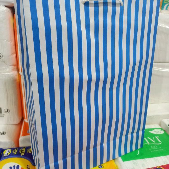 Paper Bag Xl Salur Warna Biru Harga Satu Lusin Isi 12 Pcs Terlaris Dan Termurah