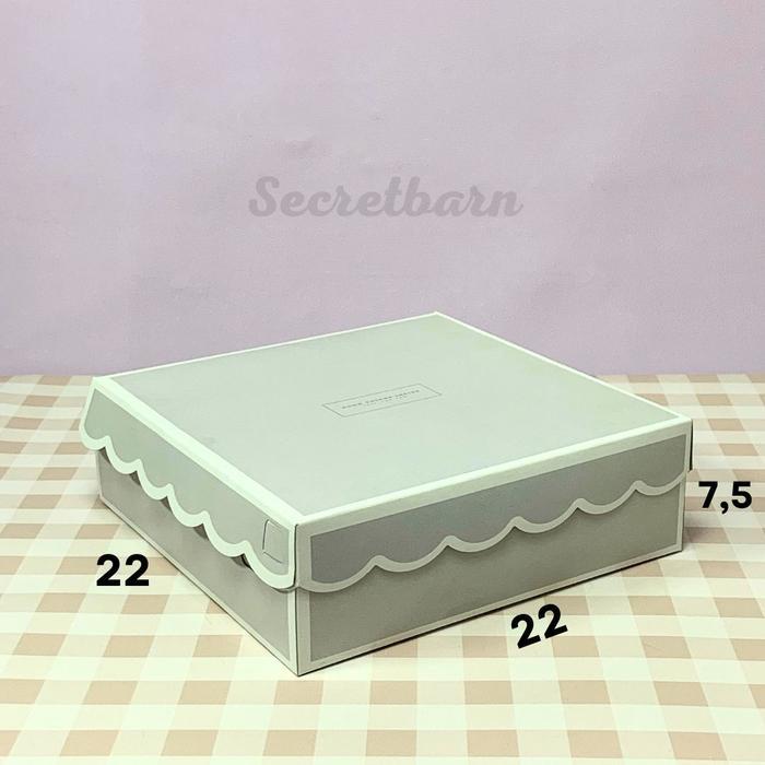 ( 12 biji ) Kotak Kue PRECIOUS ukuran 22 x 22 / Cake Box / Dus Nasi Pastel / Dos Roti motif / Box
