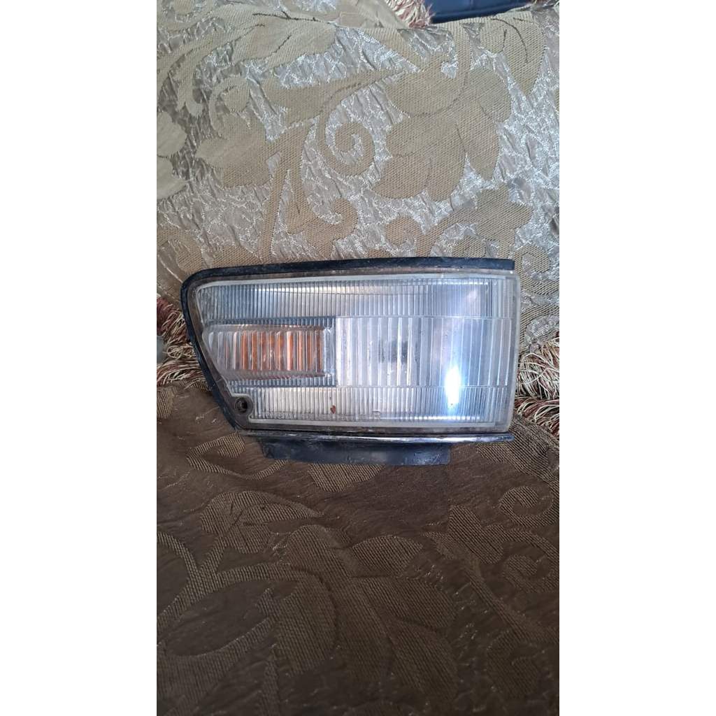 Cornerlamp front sein depan Toyota Twincam Liftback Gen 2 (1990-1992) Koito Japan