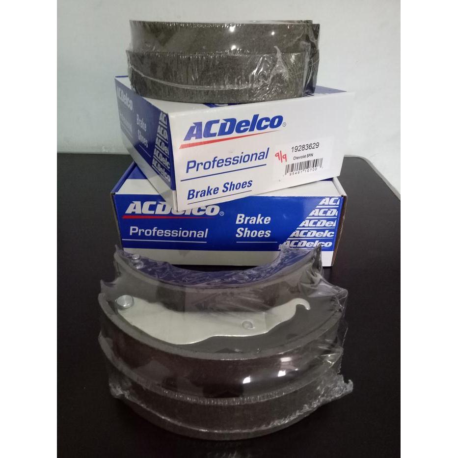 Kampas Rem Belakang Chevrolet Spin