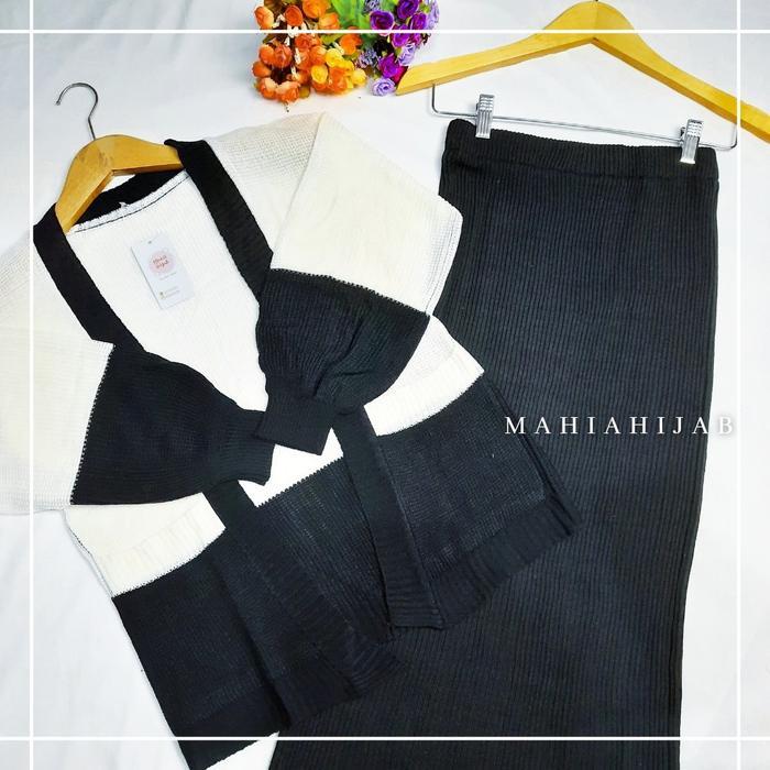 One Set Hari Cardigan + Rok rajut span , Outfit rajut wanita premium , Setelan lengkap, Outfit rajut