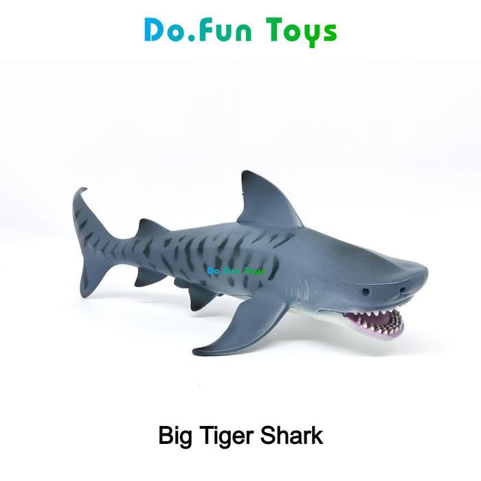 Big Tiger Shark Figure / Miniatur Ikan Hiu Harimau Besar