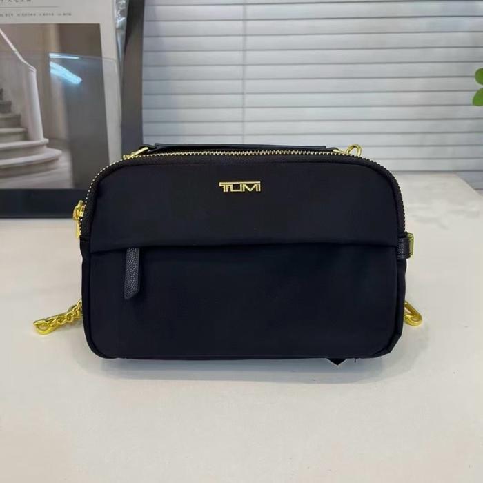 TAS WANITA SELEMPANG HOBO VOYAGEUR COLETTE CROSSBODY