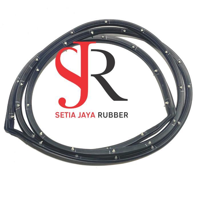 Karet pintu belakang panther kotak