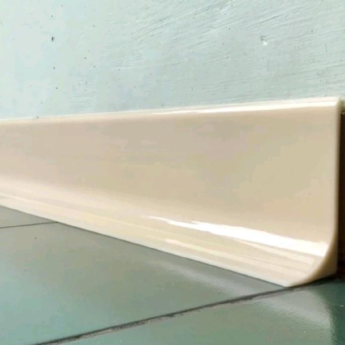 porxx- Hospital Plint Plint Lantai Hospital