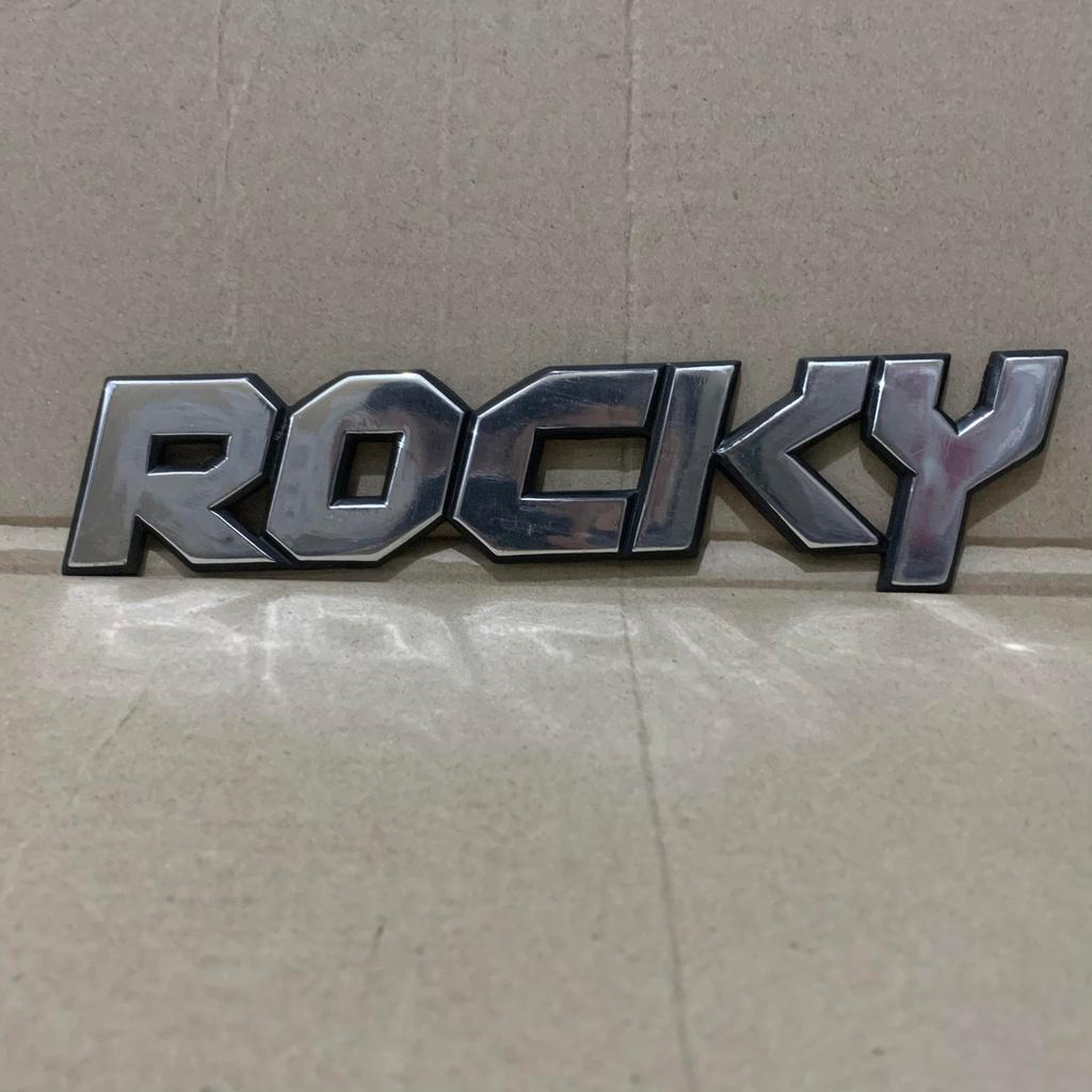 Emblem Daihatsu Taft Rocky
