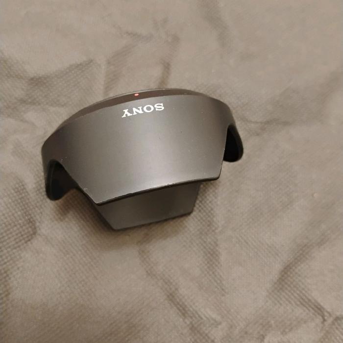 Sony Alc-Sh112 Lens Hood. This Lens Hood Is A Replacement Part For The Sony Sal-1650 Lens, Which Is