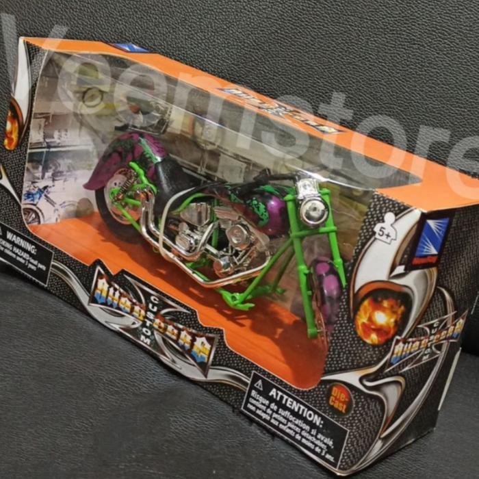miniatur motor 1:12 diecast harley custom kode 402