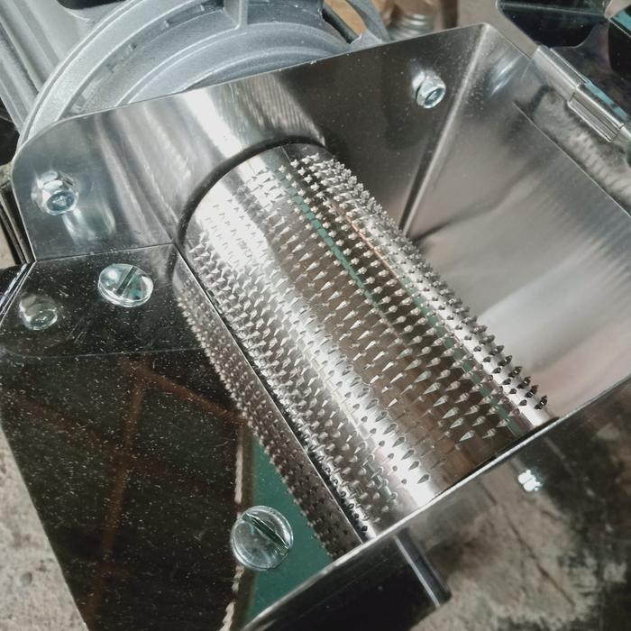 alat mesin penghalus parut perabot parutan kelapa jahe kunyit singkong kode 1341