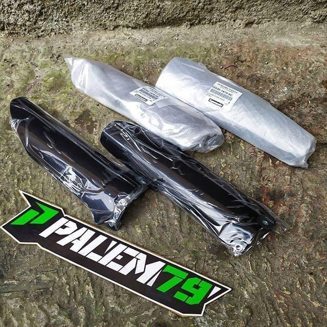 SALE Cover Shock USD Ori KLX 150 BF - Original Kawasaki Dtracker Termurah