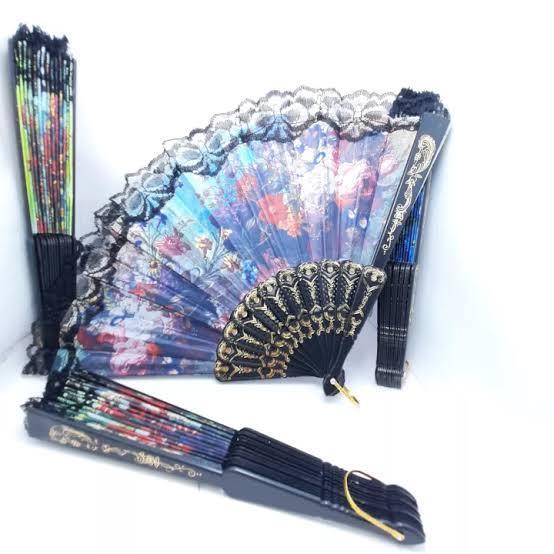 kipas lipat kain /souvenir pesta/kipas tangan