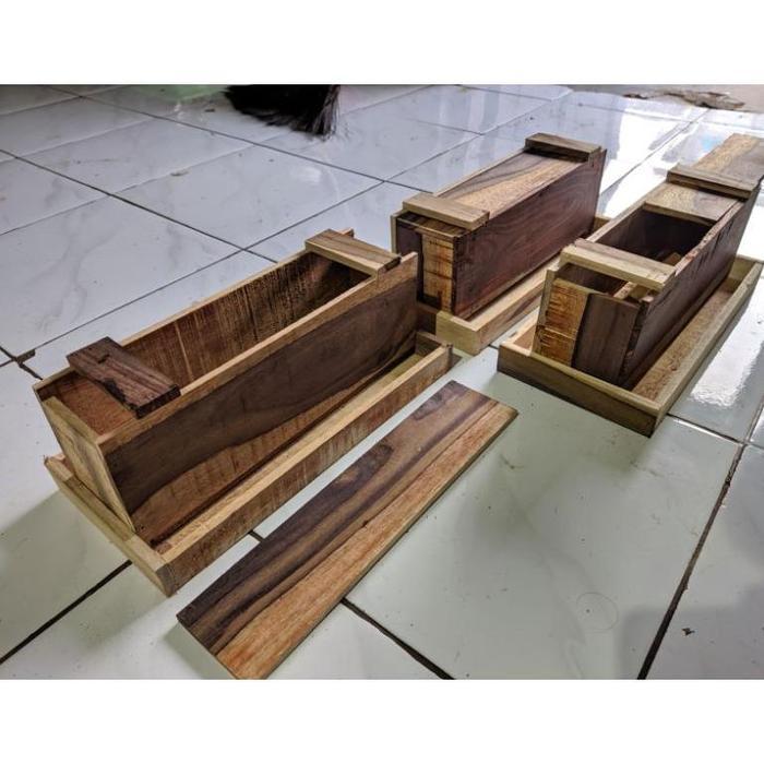 TEMPAT PAKAN DOC FEEDER TEMPAT PAKAN AYAM PUYUH BURUNG KAYU