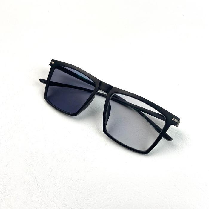 Kacamata Style Pria Pe Bluechromic Anti Sinar Radiasi Lensa Polarized Blueray Bisa Berubah Gelap