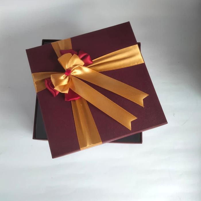 Giftbox Ukuran 15X15X6 Box Hadiah