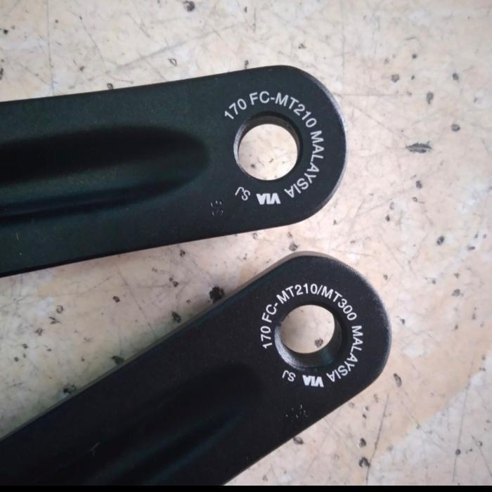 Crank Shimano Altus Fc-Mt210-3 44-32-22T 3 Speed Hollowtech Untuk 3 X 8 Dan 3 X 9 Speed Shimano