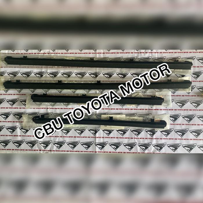 Plipit Pelipit Karet Kaca Weatherstrip Inner Inside Bagian Dalam Toyota Land Cruiser Prado 150