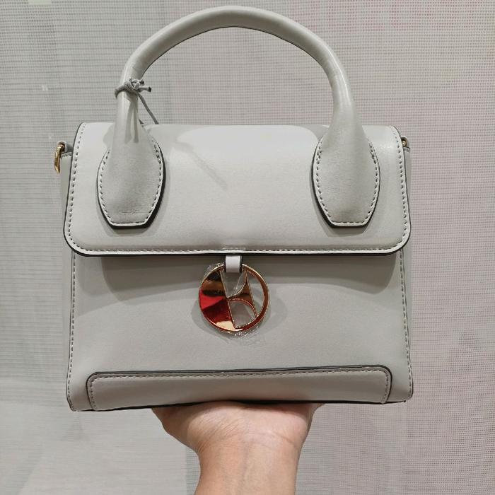 Tas Handbag Wanita ELLE 41647 Produk Terbaru Original Depstore Mall Tas Selempang Wanita