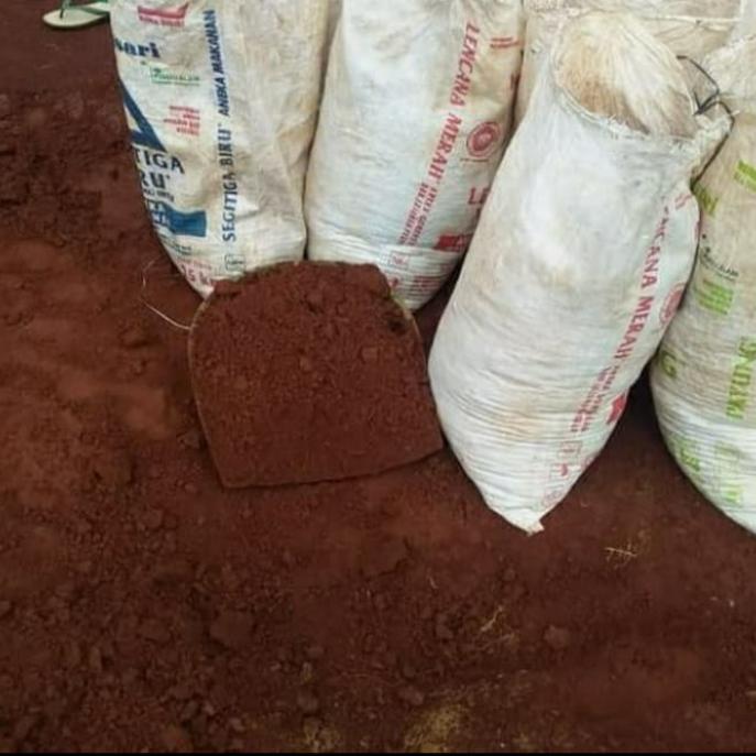 Tanah murni merah perkarung 25kg / media tanam pengiriman khusus gojek