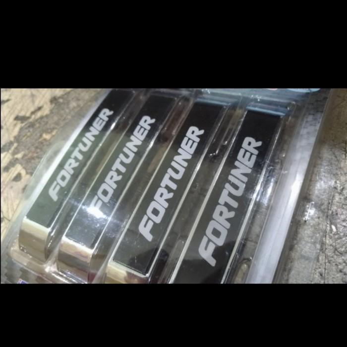 Door Guard Pelindung Pintu Mobil Logo Grand Fortuner