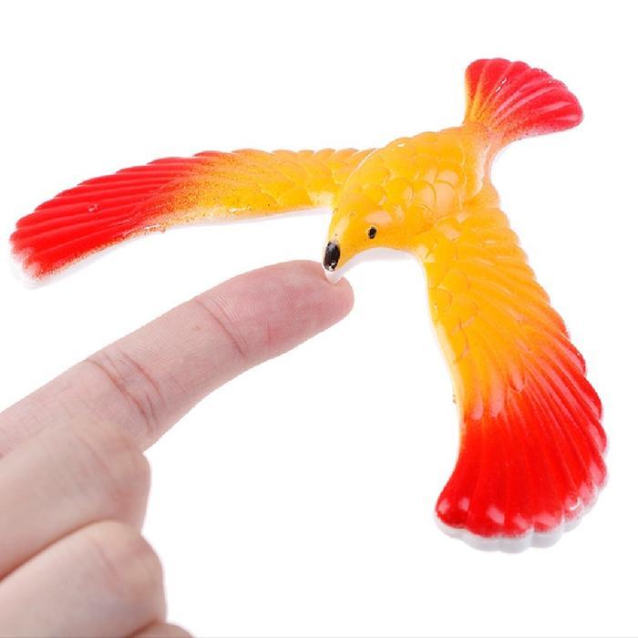 mainan burung elang seimbang