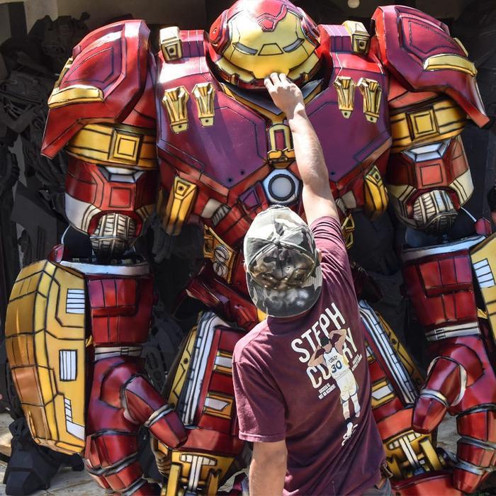 SALE COSTUM ROBOT SUPERHERO IRONMAN HULKBUSTER BESAR 2.5M BISA COSPLAY ATAU STATUE PAJANGAN NOT HOT