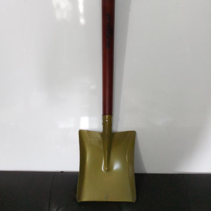 Sekop Rata Baja Gagang kayu CORDELA / Sekop Pasir gagang kayu