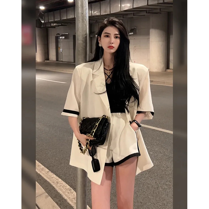 Set Pakaian Wanita Korea Nyaman & Longgar - Outfit Satu Set