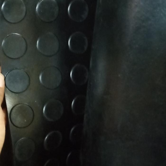 karpet koin hitam 4mm 1,2m x 4m