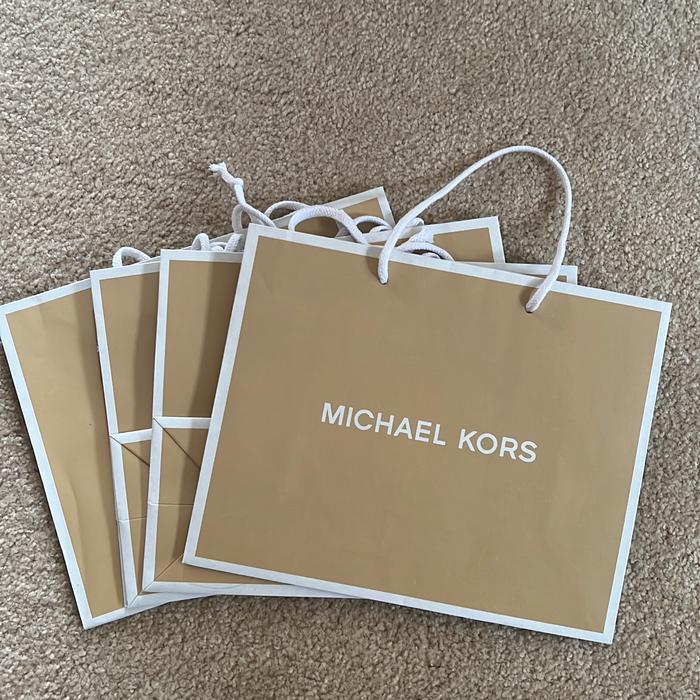 New Mk Small Paper Bag 26X20X10 Cm Fit Tas Kecil & Dompet