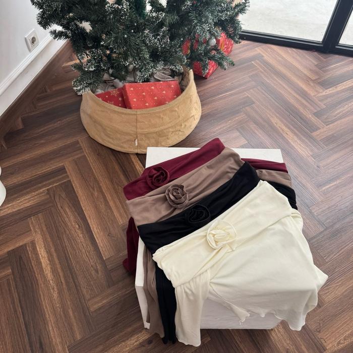 [Voucher] 40 / 40 Sabrina Flower Knit top Off Shoulder Top Sabrina Knit Top Off Shoulder Knit Top