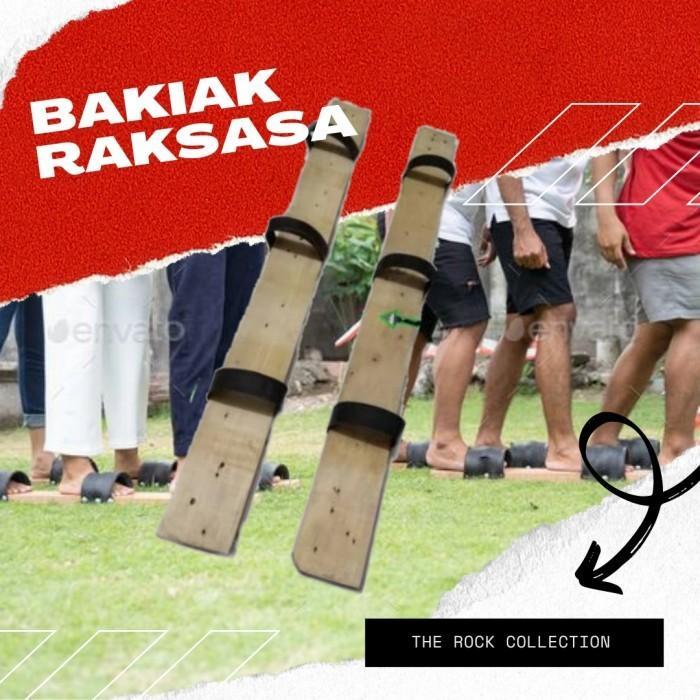 bakiak raksasa Lomba dewasa