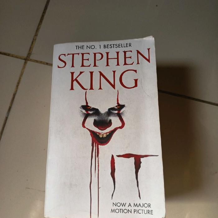 stephen king IT bekas bahasa inggris