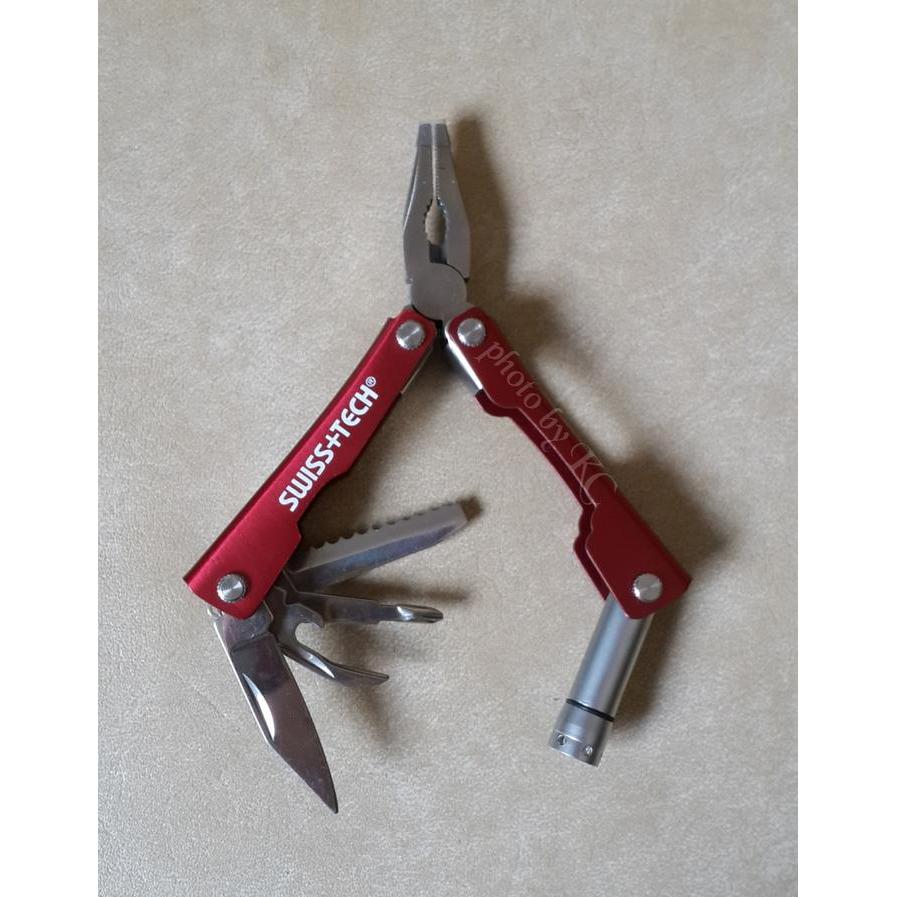 Senter Mini USA Swiss+Tech Tools 8in1 with LED Flashlight
