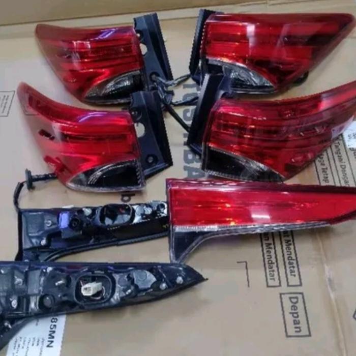 lampu stop Fortuner vrz 2016 up orginal