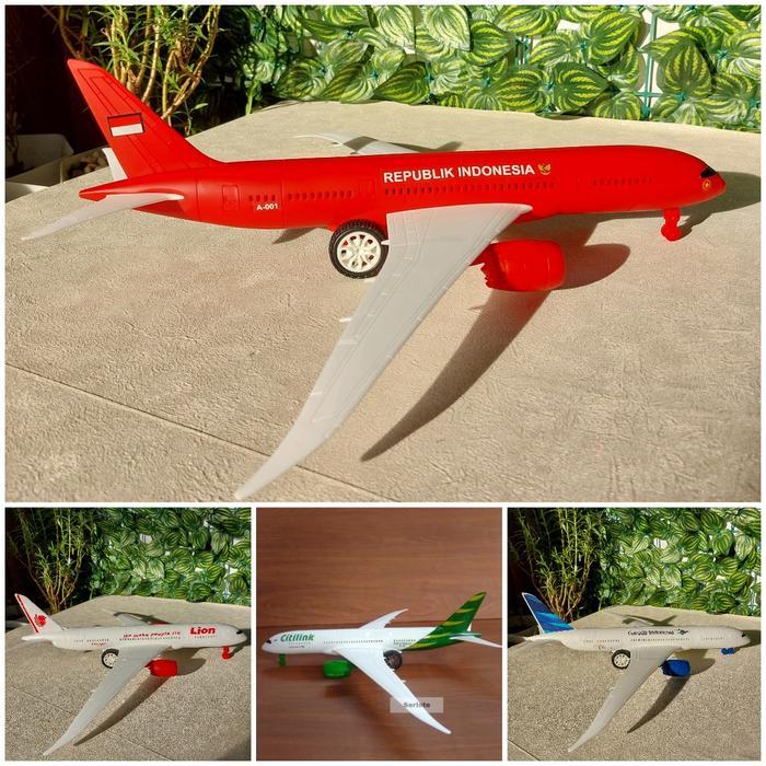 Weebitz - Mainan Pesawat Citilink - Replika Pesawat Miniatur