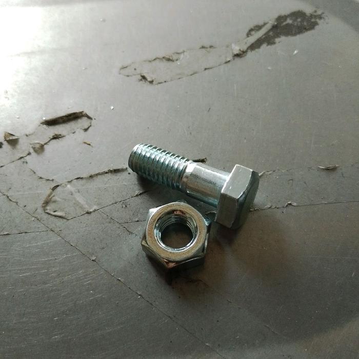 baut+mur+ galvanis ht ,m10x30, kunci 17