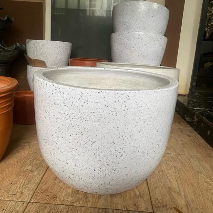 Ada Stok tanaman tanah liat handmade - pot tanah liat - pot bunga ukuran besar