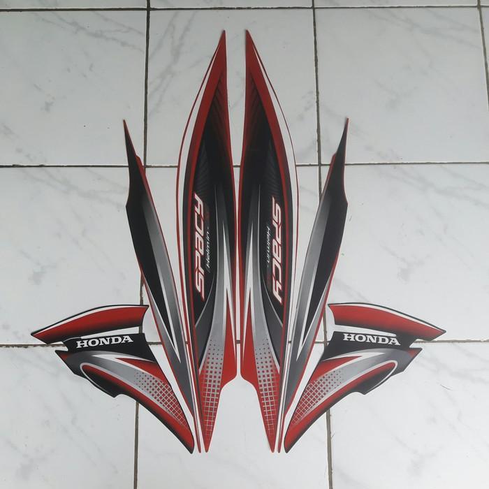 stiker striping body motor spacy 2012 merah