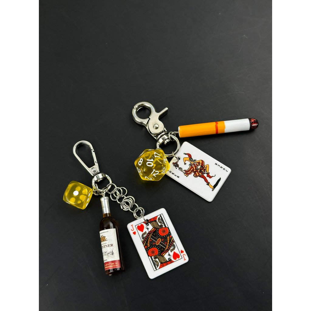 Casino style Dice chip keychain Red wine cigarettes King Joker decoration Pants chain backpack charm