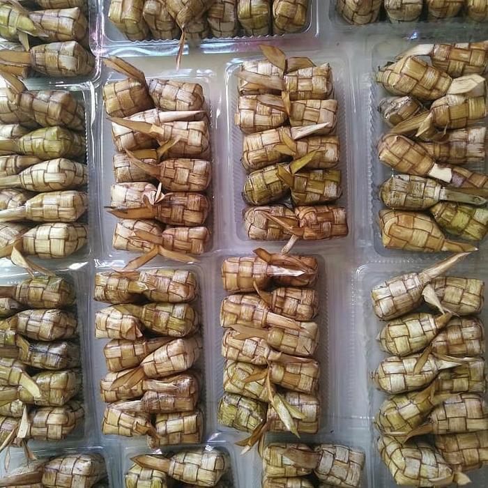 ketupat ketan