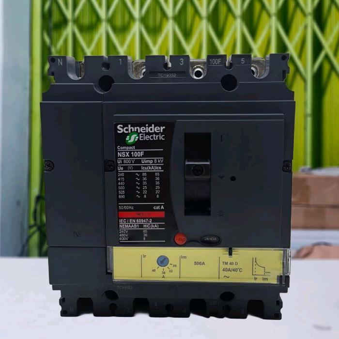 Mccb Nsx100F 4P 40A Nsx 100 F 4P 40A Tm40D Breaker Termurah