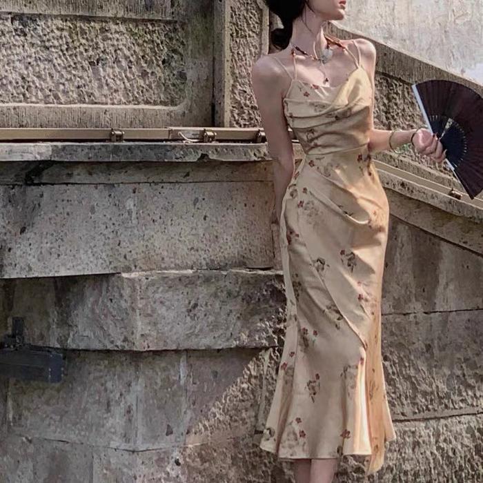 Promo 1318 Vintage Dress Gaun Seksi Midi Iner Dress Tanpa Lengan Pas Body Beige Mewah Gaun Sexy