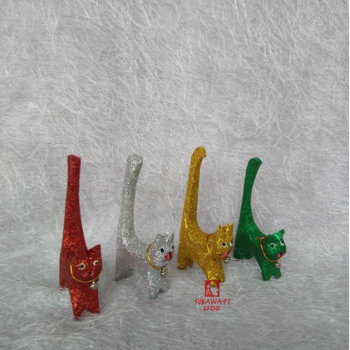 Patung Kucing Kecil Warna-Warni Souvenir Bali 1 Bungkus Isi 4