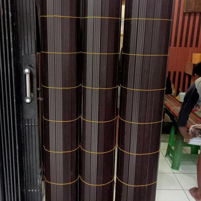 kerey/tirai out door kayu tahan cuaca